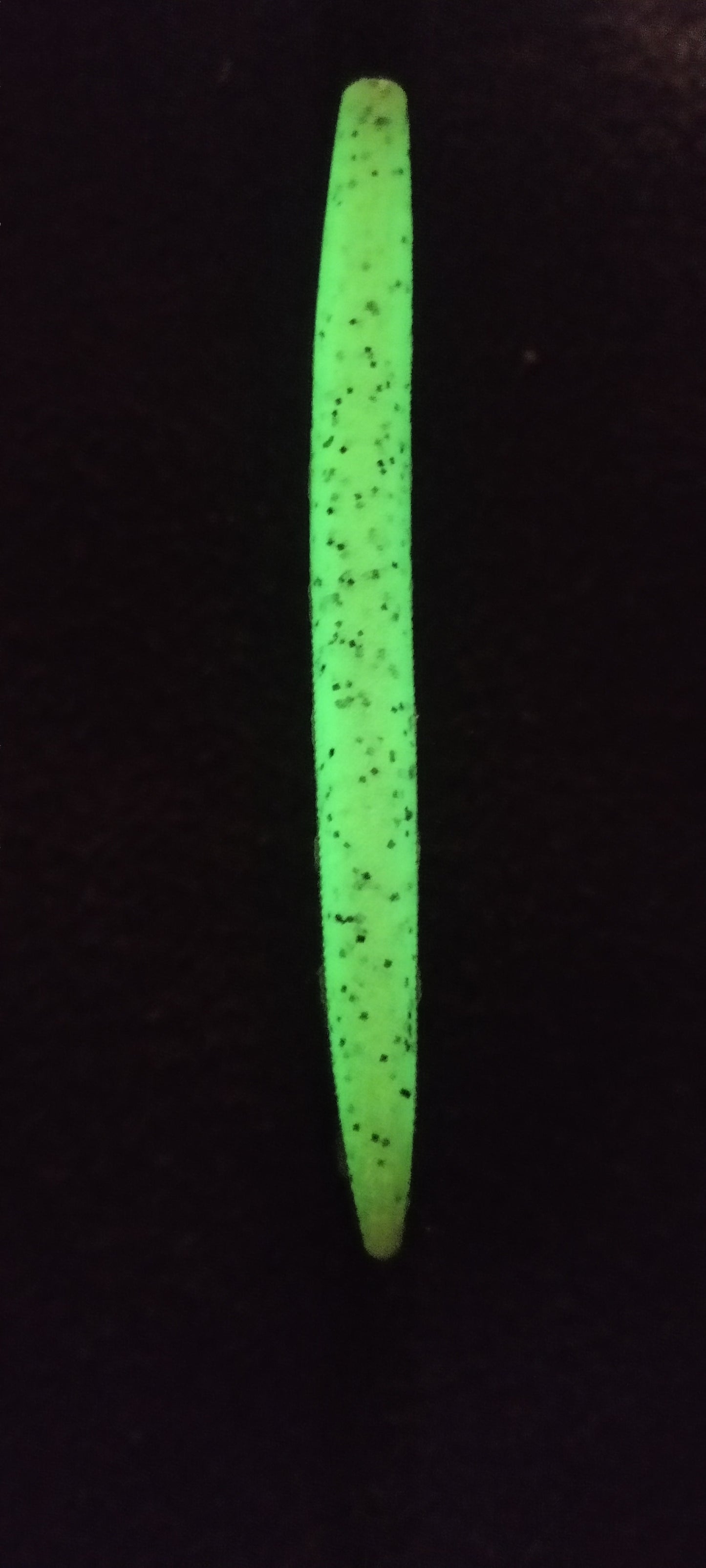 Worm5" Green Oliv Phospho Blk Flk x8